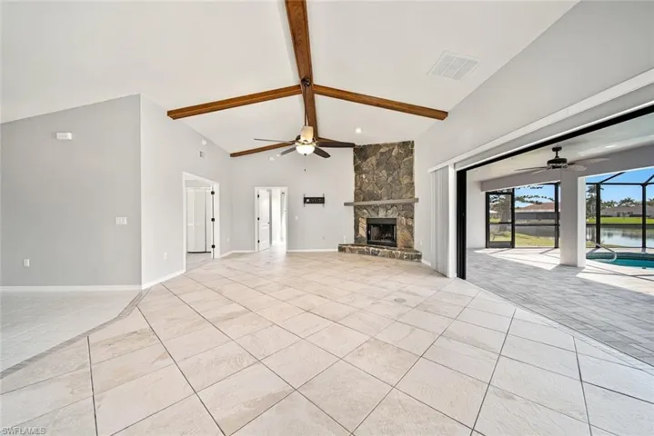 522 SE 24th  ST, Cape Coral, FL 33990