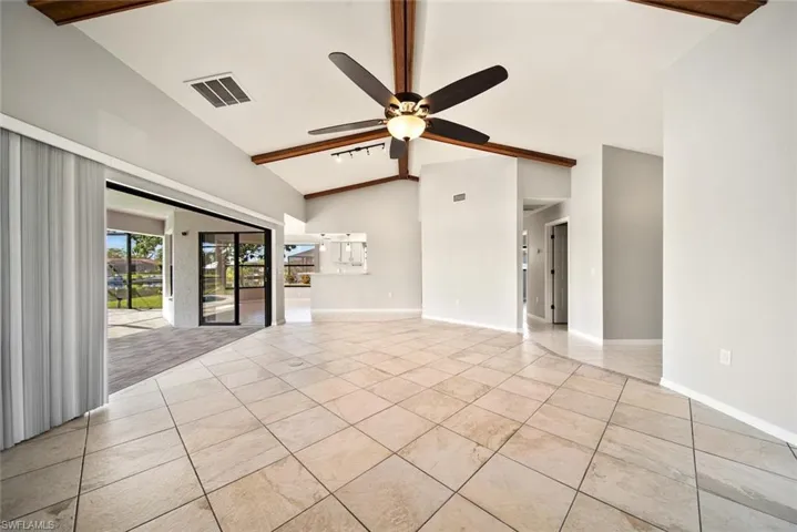 522 SE 24th  ST, Cape Coral, FL 33990