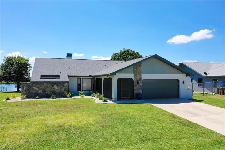 522 SE 24th  ST, Cape Coral, FL 33990