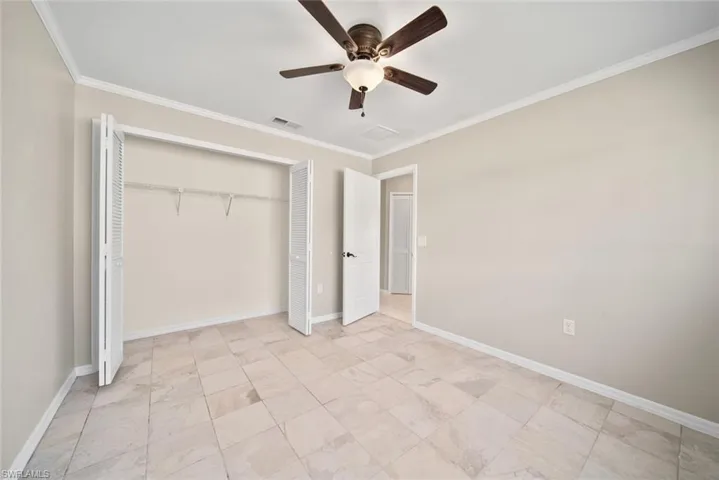 522 SE 24th  ST, Cape Coral, FL 33990