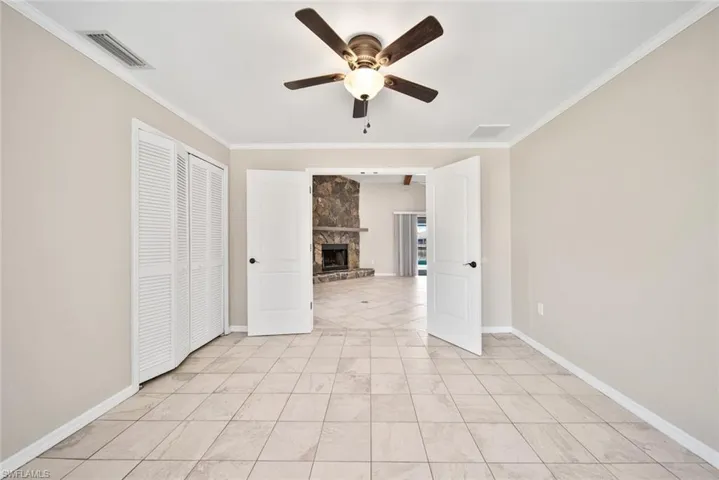 522 SE 24th  ST, Cape Coral, FL 33990