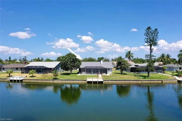 522 SE 24th  ST, Cape Coral, FL 33990