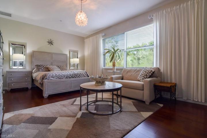Previous furnishings showing spaciousness