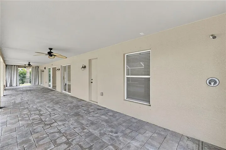 1927 Savona Pkwy W, Cape Coral, Florida 33914