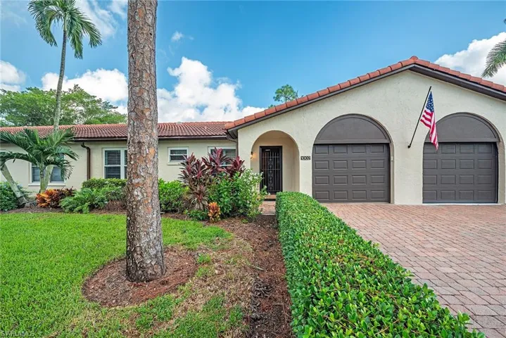 1002 Forest Lakes Dr # 19c, Naples Fl 34105