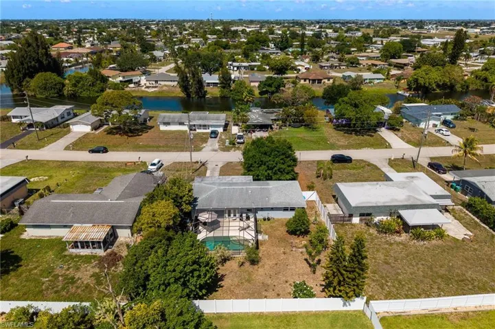 417 NE 14th  AVE, Cape Coral, FL 33909
