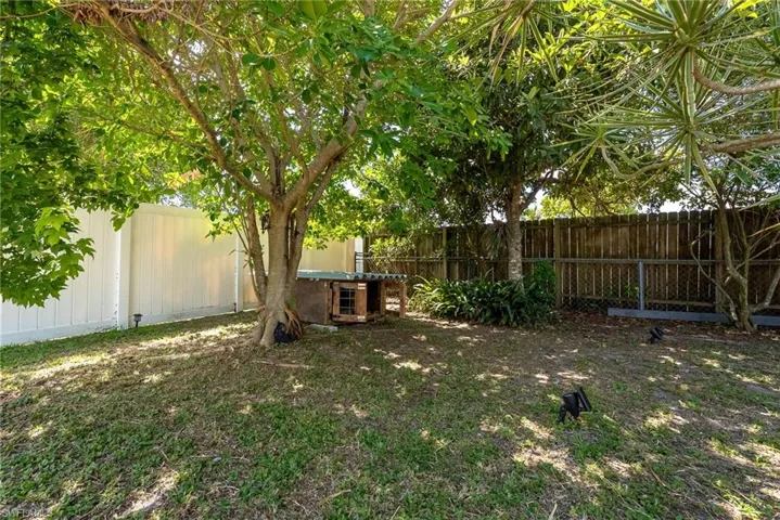 417 NE 14th  AVE, Cape Coral, FL 33909