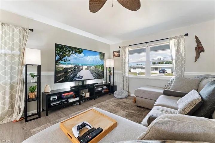 417 NE 14th  AVE, Cape Coral, FL 33909