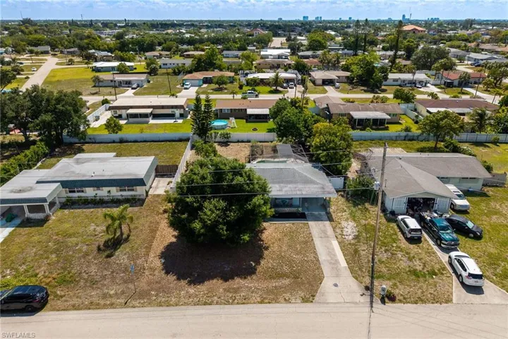 417 NE 14th  AVE, Cape Coral, FL 33909