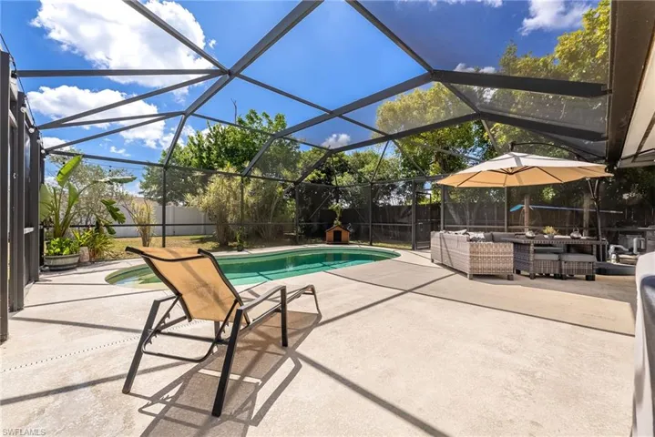 417 NE 14th  AVE, Cape Coral, FL 33909