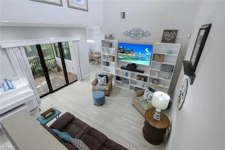 1284  Kendari  TER, Naples, FL 34113