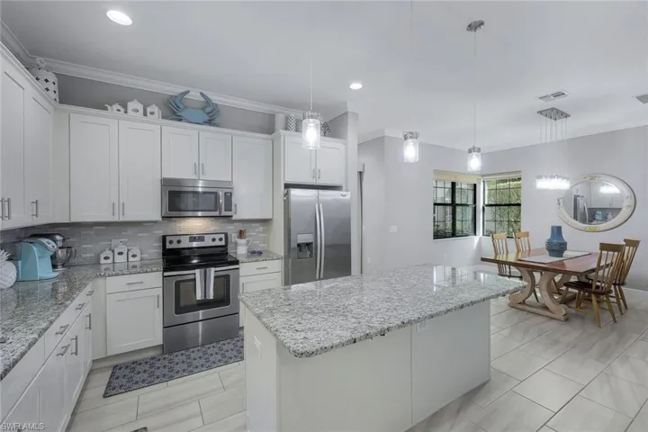 1284  Kendari  TER, Naples, FL 34113