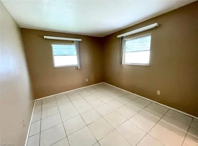 10 Temple Ct, Lehigh Acres, Florida 33936