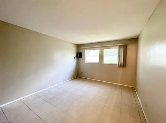 10 Temple Ct, Lehigh Acres, Florida 33936