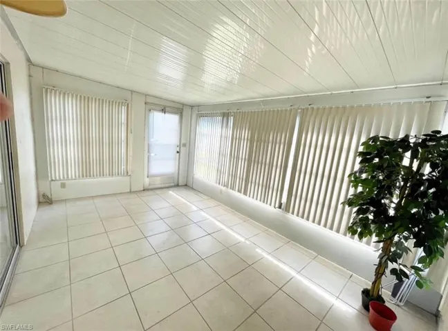 10 Temple Ct, Lehigh Acres, Florida 33936