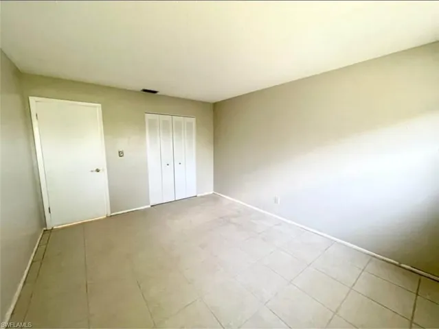 10 Temple Ct, Lehigh Acres, Florida 33936