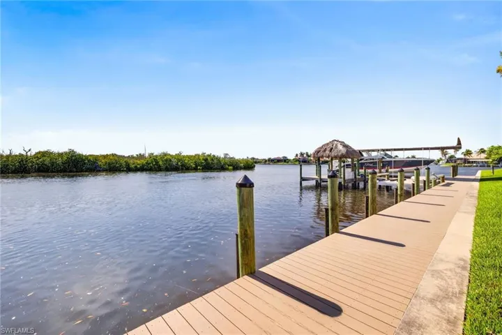 872 W Cape Estates  CIR, Cape Coral, FL 33993
