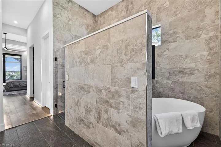 872 W Cape Estates Cir, Cape Coral, Florida 33993