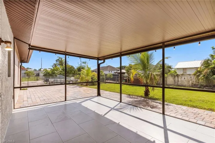 4407 6th St W, Lehigh Acres, Florida 33971