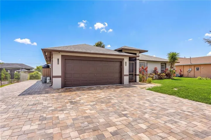 4407 6th St W, Lehigh Acres, Florida 33971