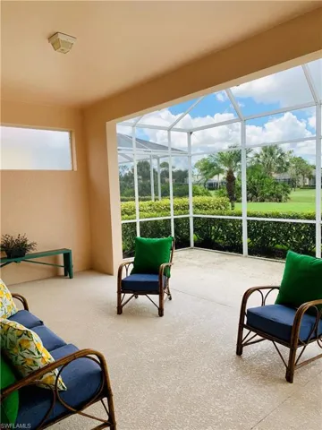 3910  Jasmine Lake  CIR, Naples, FL 34119