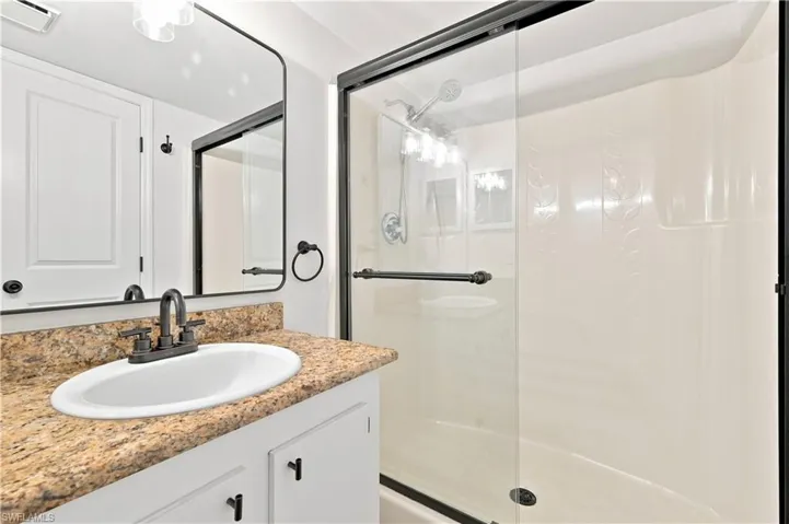 9261 Central Park Dr 106, Fort Myers, Florida 33919