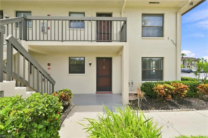 9261 Central Park Dr 106, Fort Myers, Florida 33919