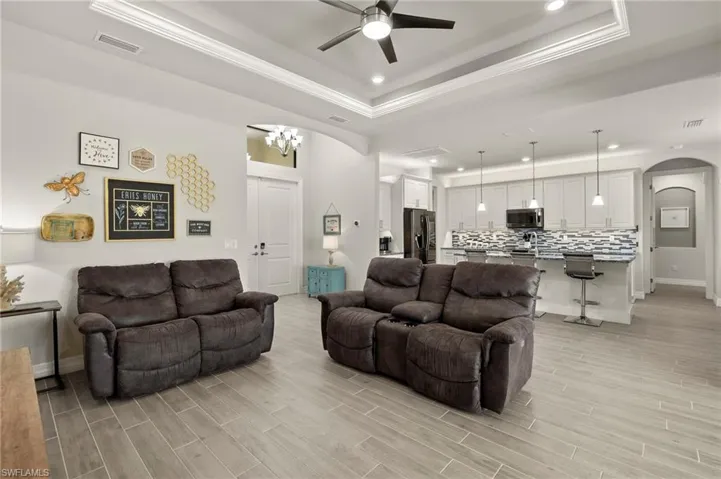 302 SE 22nd  TER, Cape Coral, FL 33990