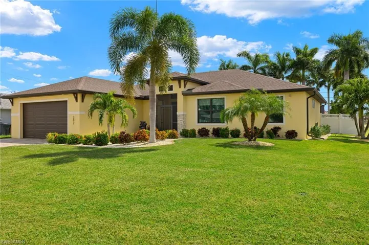302 SE 22nd  TER, Cape Coral, FL 33990
