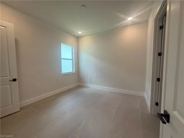 Additional bedroom