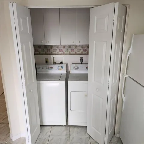 Full Size Washer/Dryer