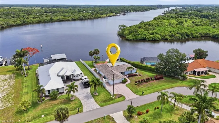 13794  River Forest  DR, Fort Myers, FL 33905