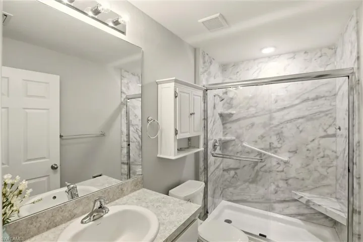 214 Ne 24th Ter, Cape Coral, Florida 33909