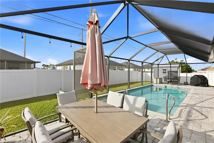 214 Ne 24th Ter, Cape Coral, Florida 33909