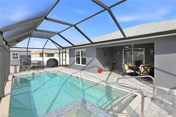 214 Ne 24th Ter, Cape Coral, Florida 33909