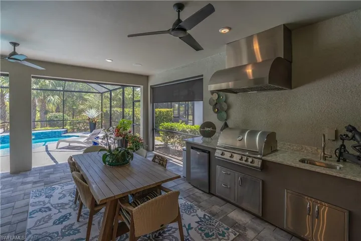 Outdoor Kitchen
