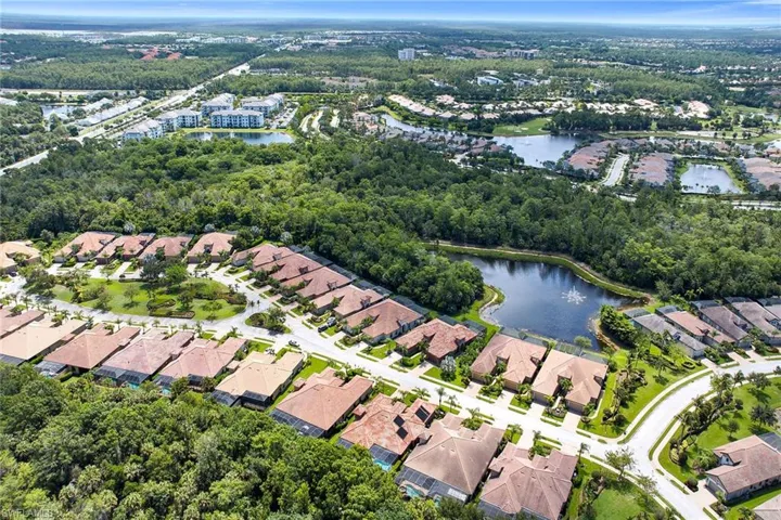 6589 Roma Way, Naples, Florida 34113