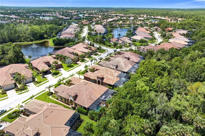 6589 Roma Way, Naples, Florida 34113