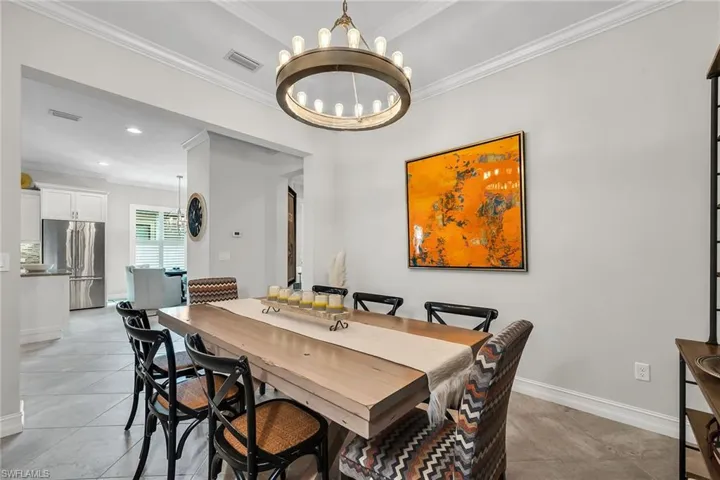 6589 Roma Way, Naples, Florida 34113