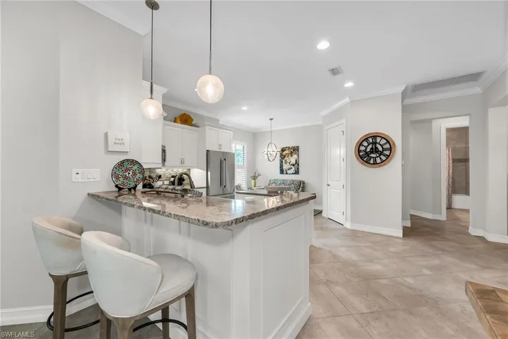 6589 Roma Way, Naples, Florida 34113