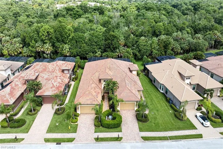 6589 Roma Way, Naples, Florida 34113