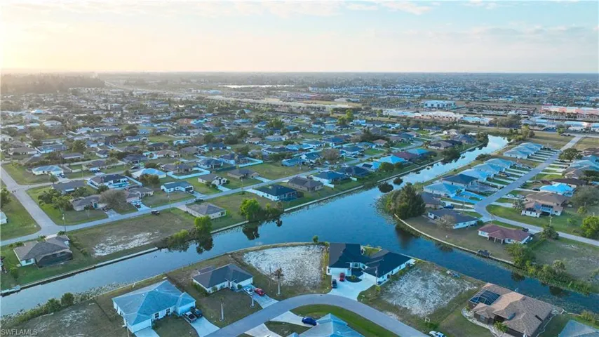 817 Sw 8th St, Cape Coral, Florida 33991