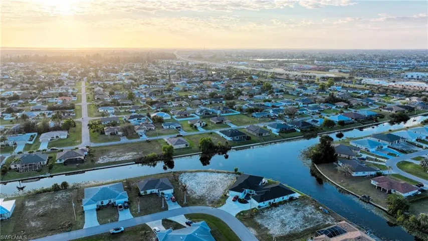 817 Sw 8th St, Cape Coral, Florida 33991