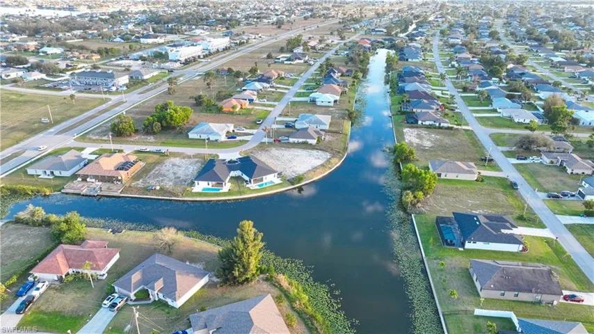 817 Sw 8th St, Cape Coral, Florida 33991