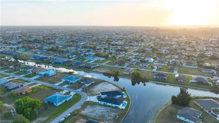 817 Sw 8th St, Cape Coral, Florida 33991