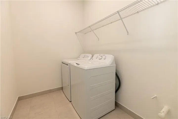 20502  Fair Oak  LN, Estero, FL 33928