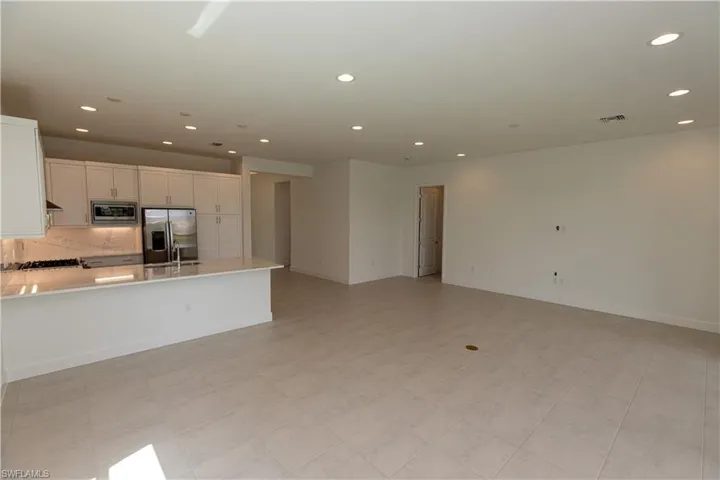 20502  Fair Oak  LN, Estero, FL 33928