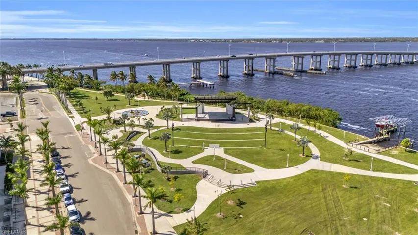 2928  Nelson  ST, Fort Myers, FL 33901