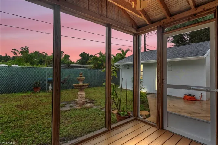 2928  Nelson  ST, Fort Myers, FL 33901