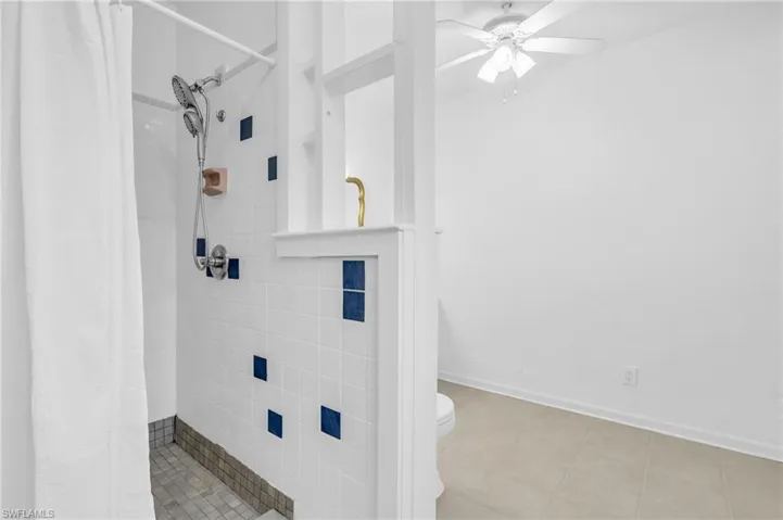 2928  Nelson  ST, Fort Myers, FL 33901